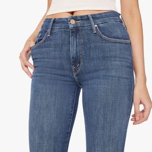 Mother High Waisted Looker Ankle Fray in Big Sky